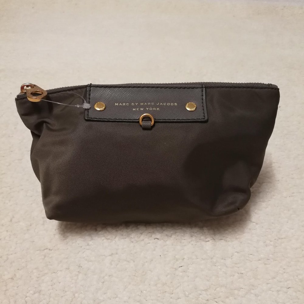 (Brand New)MARC BY MARC JACOBS NEW YORK Makeup Bag OS/Brown